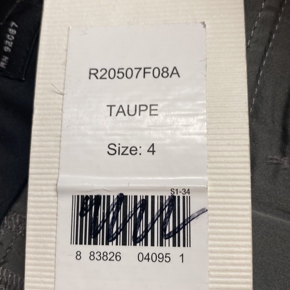 Charles Nolan Women Capris Size 4 - Picture 8 of 10